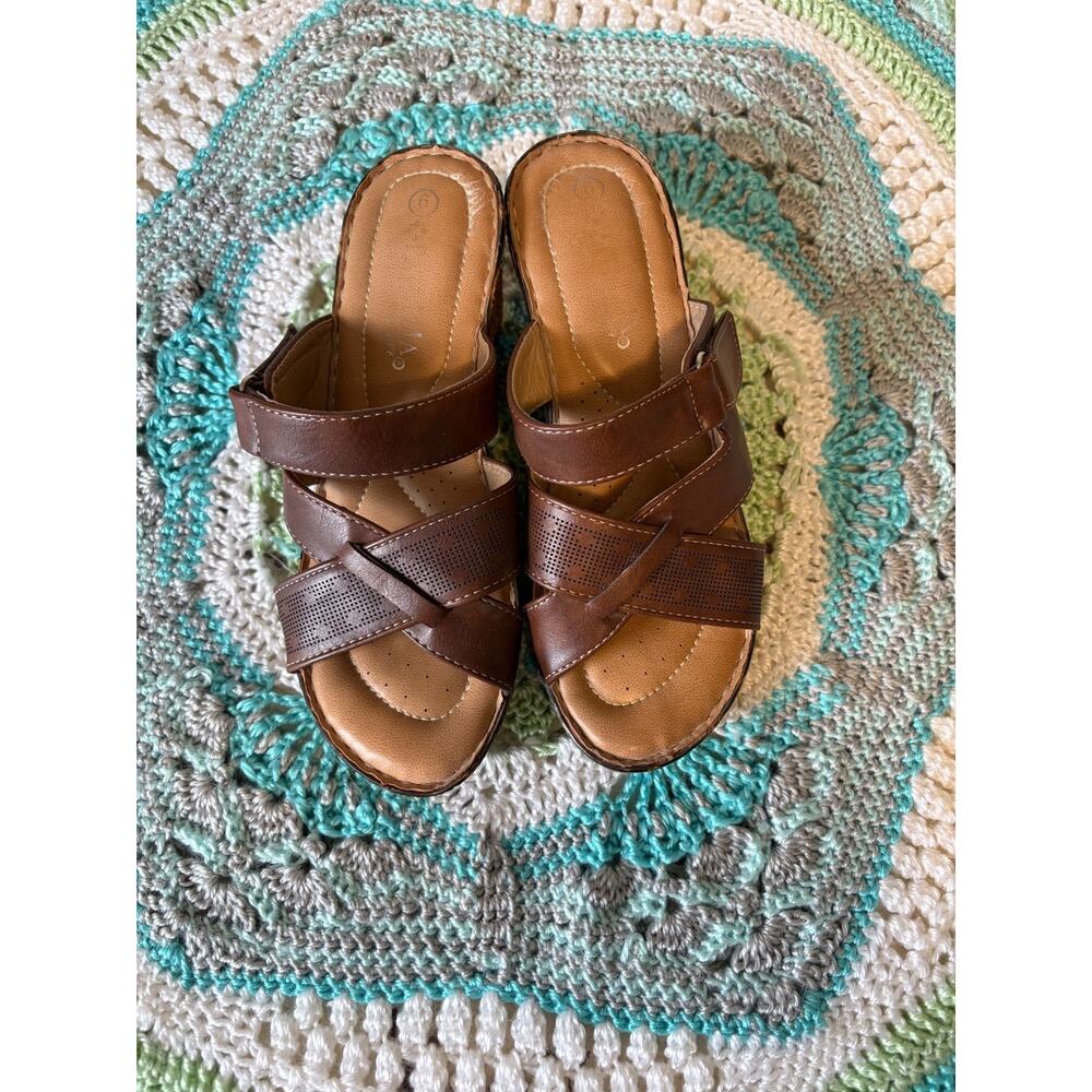 Patrizia by Spring Step wedges